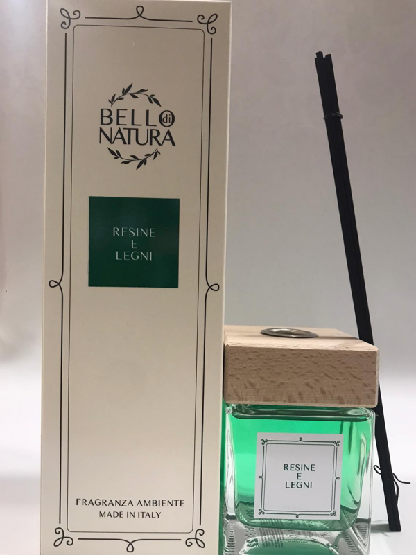 PROFUMO AMBIENTE A BASTONCINI – RESINE E LEGNI