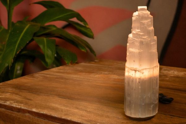 LAMPADA IN SELENITE h 25 cm